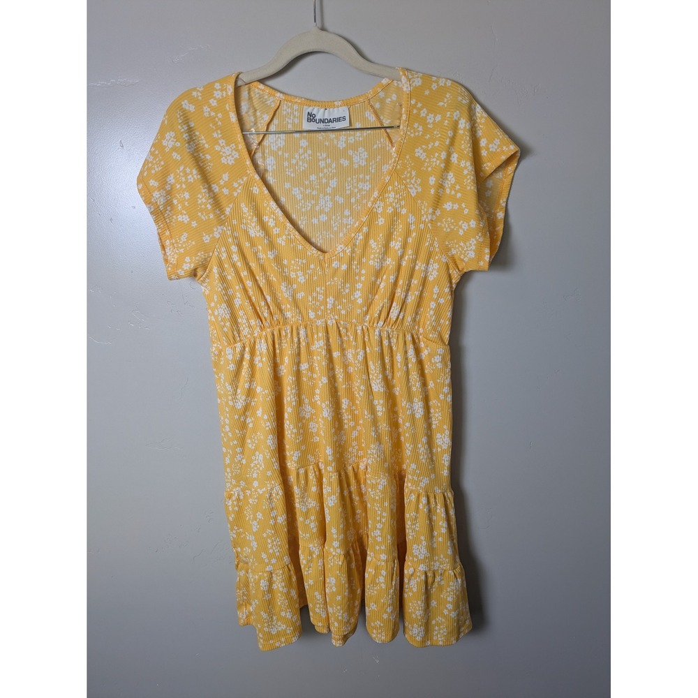 No Boundaries Yellow Floral Ribbed Tiered Dress Junior's Size‎ L